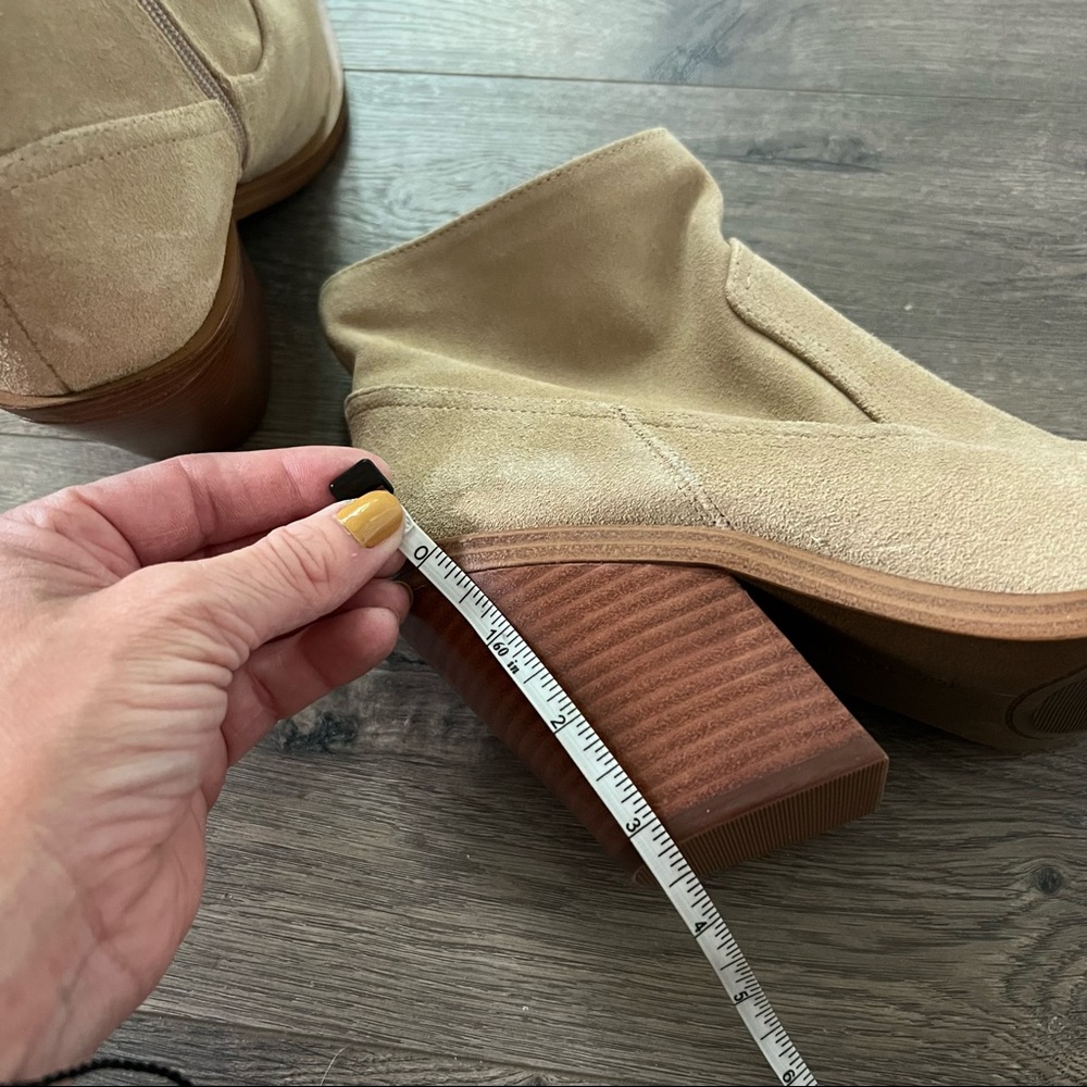 Vince Camuto Amtinda Suede Square Toe Booties NWOT - Picture 7 of 8